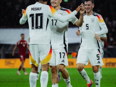 德国足球排名大起底：从巅峰到起伏，战车排名背后藏着哪些密码？