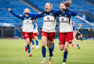 德甲女足第 14 轮数据盛宴！波普戴帽登顶射手榜，拜仁跨赛季不败 + 多项纪录诞生