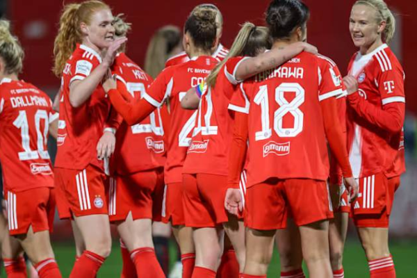 德甲第 14 轮收官：拜仁客场 3-0 大胜勒沃库森稳固榜首 狼堡 3-1 力克汉堡紧追不舍 - 德国足球协会官方资讯