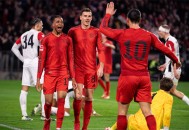 卫冕冠军顺利挺进！斯图加特2-0轻取十人波鸿，兵不血刃晋级八强