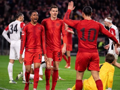 卫冕冠军顺利挺进！斯图加特2-0轻取十人波鸿，兵不血刃晋级八强