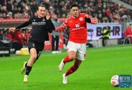 美因茨主场再吞苦果！防线噩梦，乌龙致负令保级压力陡增